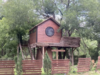 Creekside Texas Tree House