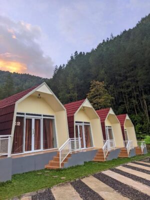 Diiza Glamping Tawangmangu Modern Mountain Glamping