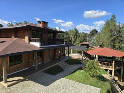 Excepcional Chalet en Santa Elena