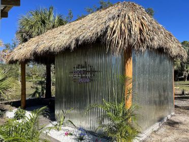 Exotic waterfront Glamping