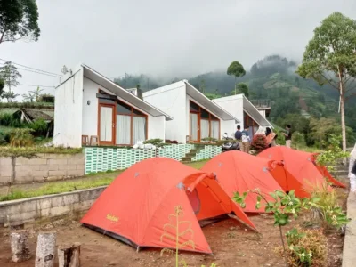 Glamping Puncak Mangli Scenic Hilltop Retreat