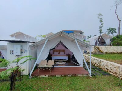 HappyNest Glamping and Villa Dieng Luxury Lake View