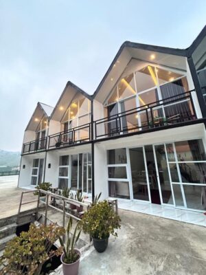 Lotus Sikunir Dieng Garden Villa with Mountain Views