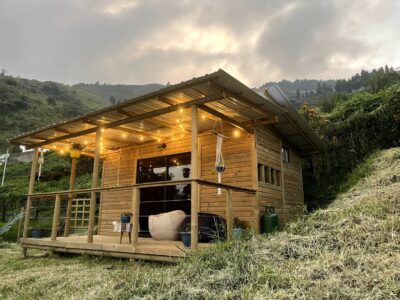 Luz de Luna Tiny House – Cabaña en la montaña