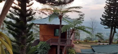 Sukuh Cottage and Restaurant Historical Cottage with Dining