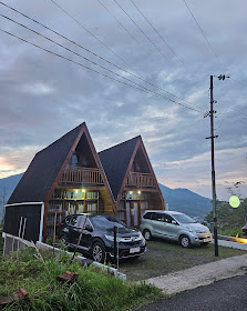 The Aisyah Cabin Cozy Two-Bedroom Chalet