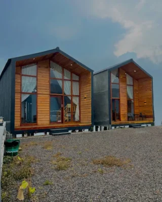 Tower Hill Cabin Dieng Hilltop Cabin with Mountain Views